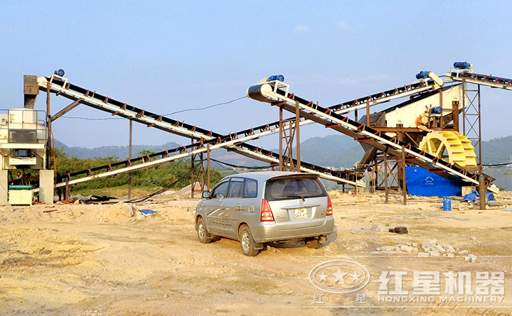 制砂機、洗砂機現(xiàn)場