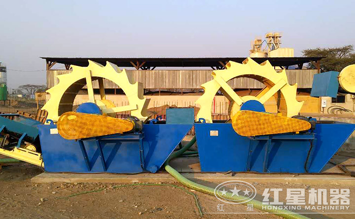紅星技工現(xiàn)場(chǎng)指導(dǎo)設(shè)備安裝、調(diào)試